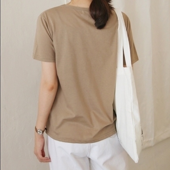 NWT DISTRESSED BEIGE NUDE SHIRT KOREA 66GIRLS TOP - Picture 5 of 7